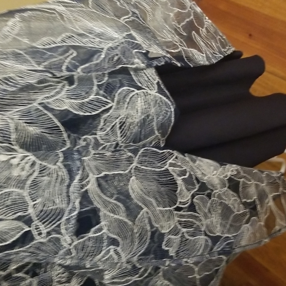 Stunning Tahari navy and white dress NWT - Picture 9 of 15